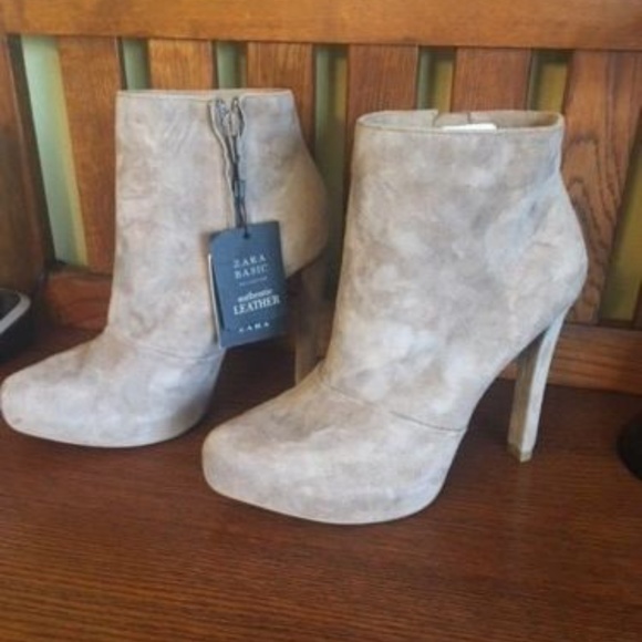 Zara Basic Suede Platform Booties -NWT Retail $119 - Picture 2 of 7